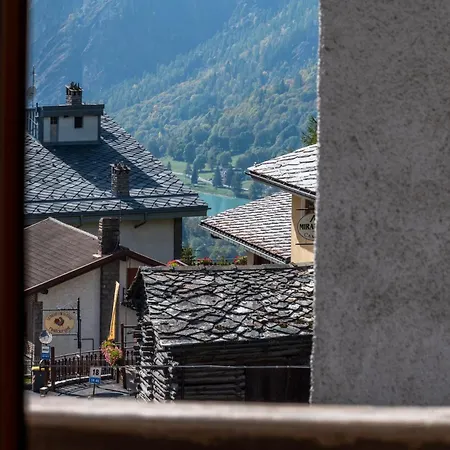 Hellochalet - Casa Val - Your Walking Distance Semesterbostad Valtournenche