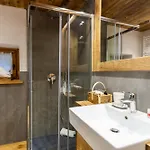 Дом отдыха Hellochalet - Casa Val - Your Walking Distance *