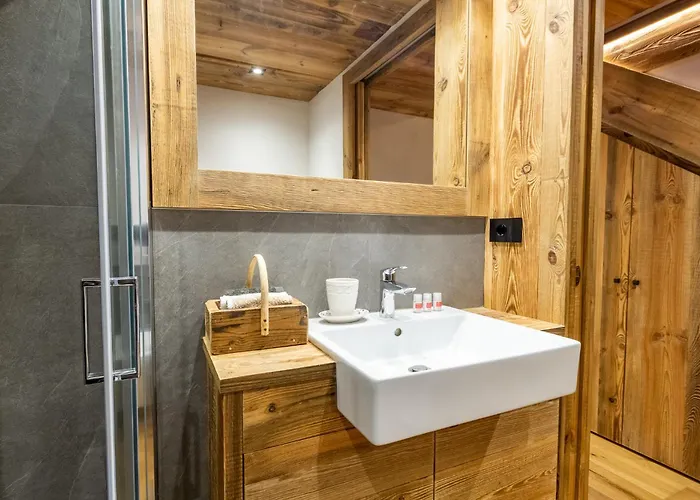 Hellochalet - Casa Val - Your Walking Distance Valtournenche